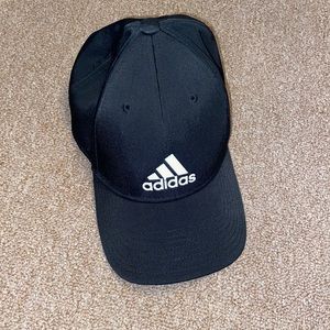 Adidas’s Cap Medium No Wear Black Velcro Back